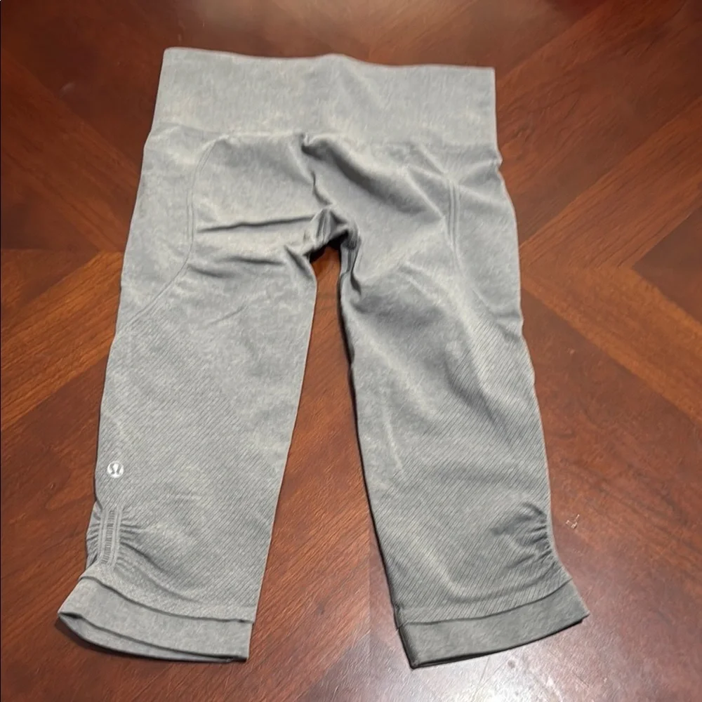 Lululemon Athletica Gray Leggings Soft knit awakening crop Taryn Toomey collect